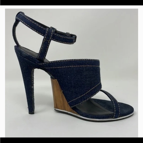 Bottega Veneta Denim Sandals - Picture 6 of 7